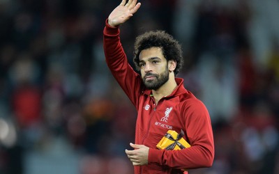 爱游戏热评-内马尔庆祝动作成标志